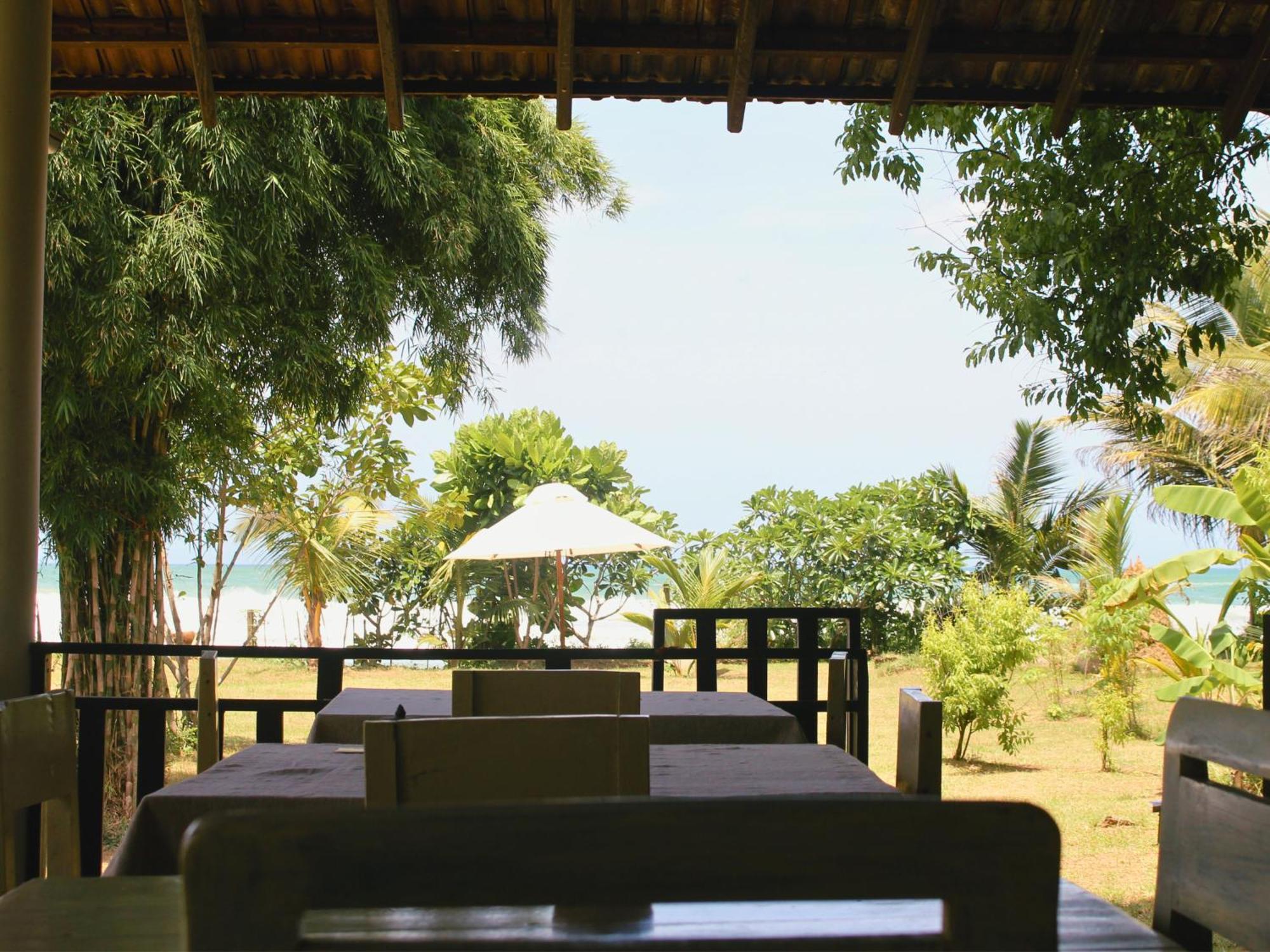 Calma - Surf, Yoga & Coffee On A Private Beach Dikwella Exteriör bild